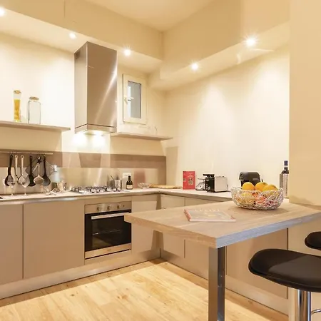 Lucy's Apartament *